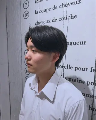 メンズ 透明感カラー✨️山内 七鐘のヘアスタイル