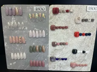 ネイル cachette staff🌟のネイルデザイン