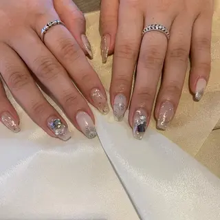 ネイル revia所属・ERI Nailistのネイルデザイン