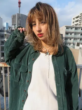 ミディアム カラー レイヤーカット BLend 渋谷のヘアスタイル