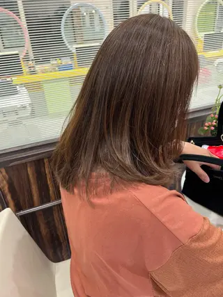 セミロング 立川🫧似合わせ 艶髪✨あんどうゆうかのヘアスタイル