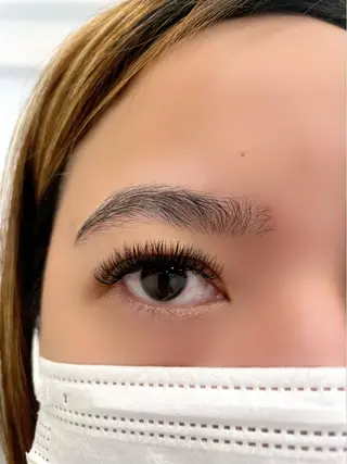 マツエク・マツパ Eyelash salon Lily所属・杉浦 ともこのマツエク・マツパデザイン