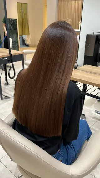 ロング 髪の修復専門サロン　hair place VIVE所属・KOTA / ハイトーン/髪質改善のヘアスタイル
