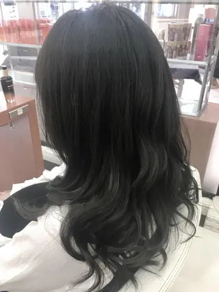 カラー N° jillva ♦️川端裕司♦️のヘアスタイル