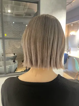 ショート カラー arrow🖤 もえみのヘアスタイル