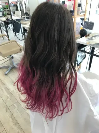 ロング カラー 松本 唯のヘアスタイル