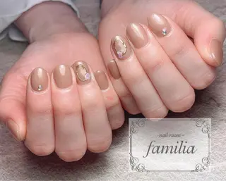 ネイル -nailroom- familiaのネイルデザイン