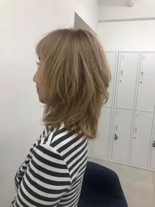 セミロング 松下 倫子のヘアスタイル