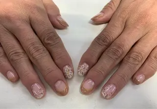 ネイル Mule Beauty Salon所属・ミュール ビューティーサロンのネイルデザイン