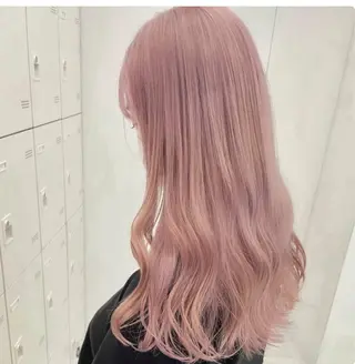 ロング カラー 🫧うる艶トレンド 🫧透明感カラーのヘアスタイル