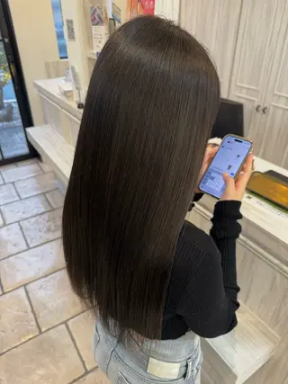 セミロング スギヤマ リナのヘアスタイル