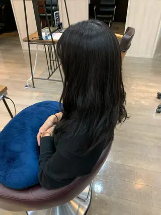 ロング メンズバレイヤージュ 斉藤春のヘアスタイル