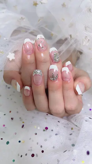 ネイル 🦋ネイルサロン ブラン🌈ゆりのネイルデザイン