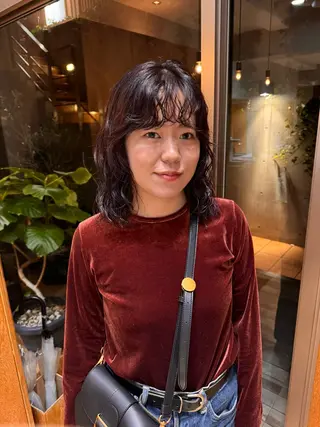 ミディアム パーマ 大橋 芽衣のヘアスタイル