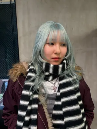 ロング ハイトーン/ ハイライト真柚🍨のヘアスタイル