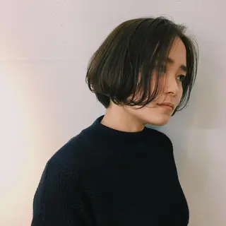 ショート カラー 高森 真凜のヘアスタイル