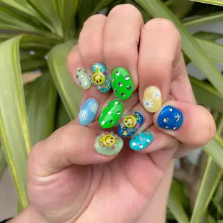 ネイル es nailのネイルデザイン