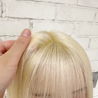 ショート カラー レイヤーブリーチ特化 ホワイト専門/岸のヘアスタイル