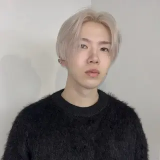 カラー メンズ Ren. 🦋デザインカラーのヘアスタイル