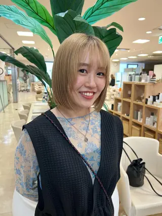 ショート カラー ハイトーン/ウルフ /レイヤー/坂野幸伸のヘアスタイル