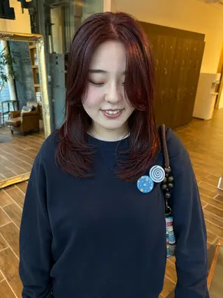 ミディアム カラー 松野 心音のヘアスタイル