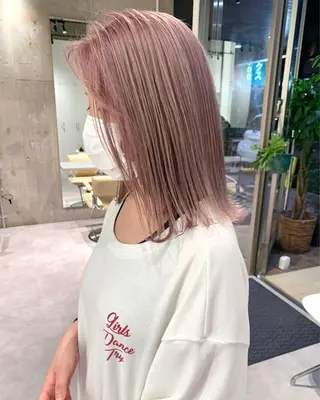 ミディアム カラー iLi所属・iLi 《イリ》のヘアスタイル