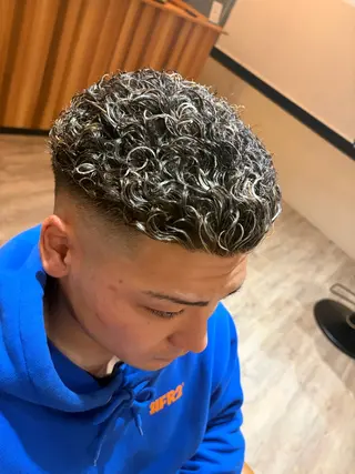 ショート Flow所属・黒原 将貴のヘアスタイル