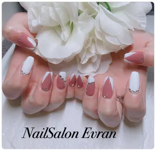 ネイル Nail salon Evranのネイルデザイン