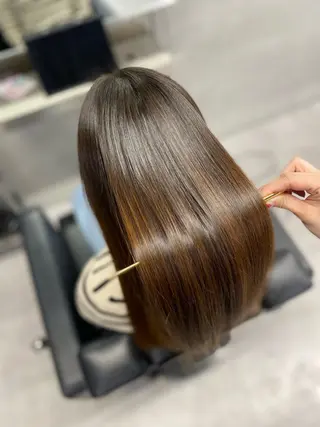 セミロング 艶髪/縮毛矯正 🫧辻野海羽のヘアスタイル