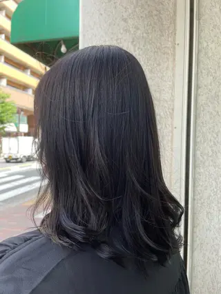 ミディアム カラー CoCooN Hiromiのヘアスタイル
