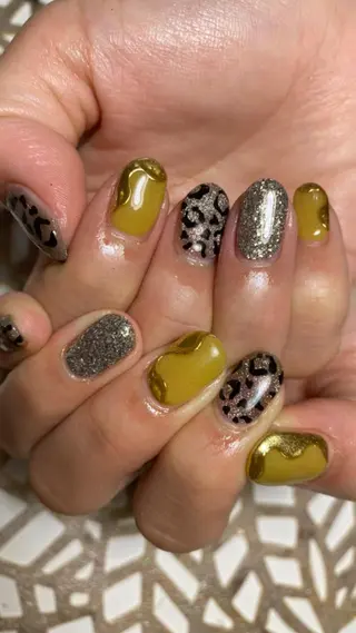 ネイル 艶々の美爪を〜 【リリアーナ】のネイルデザイン