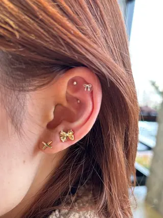 earth ノノカ 柔らかベージュカラーのヘアスタイル