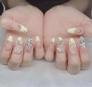 ネイル Lee Nailsのネイルデザイン