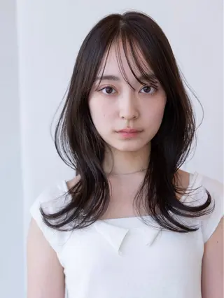 セミロング ボブ/顔まわりレイヤ ー/新宿/KOKIのヘアスタイル