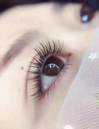 マツエク・マツパ リン リンのネイルデザイン