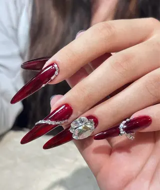 ネイル 高木 維麗絲のネイルデザイン