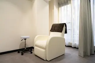 アイブロウ メンズ メンズ眉毛専門 みさ 指名料1000円の眉毛・アイブロウイメージ