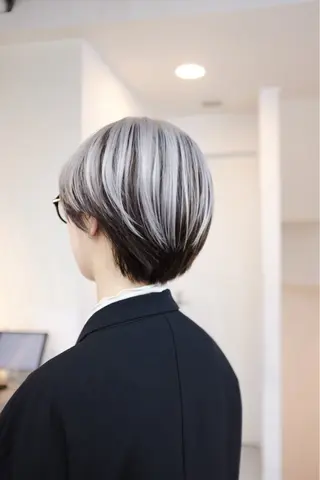 ショート カラー ヘアアレンジ 🦠デザインカラー/ 魚瀬あおい🦠のヘアスタイル