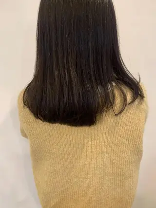 セミロング フクシママユ / 柔らかカラーのヘアスタイル