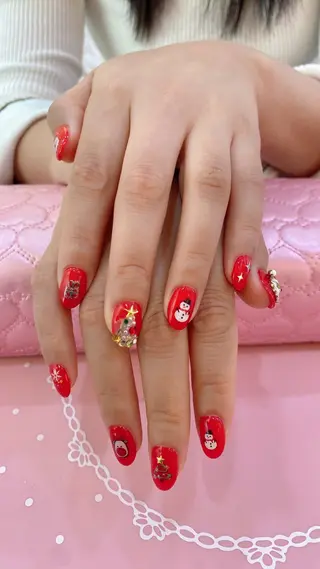 ネイル Nikoネイルサロン中野店所属・merci リカのネイルデザイン