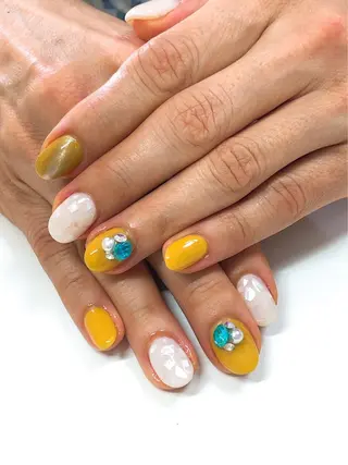 ネイル Lily Roseスタッフ一同のマツエク・マツパデザイン