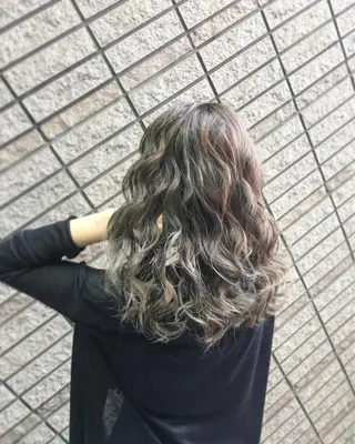 セミロング カラー N° jillva ♦️川端裕司♦️のヘアスタイル