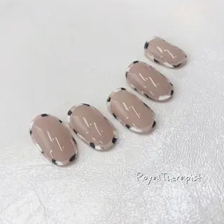 ネイル 【尾下】 ロイヤル•セラピストのネイルデザイン