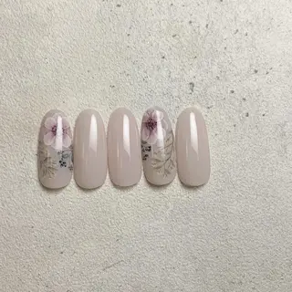 ネイル atelier　FIORITURA所属・FIORITURA aiのネイルデザイン