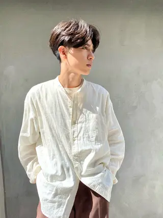 パーマ メンズ メンズ職人/センター パート/富沢真斗のヘアスタイル