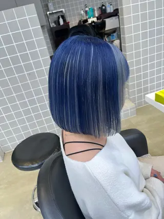 ショート 寒色＆ブリーチ特化 寒色MiOのヘアスタイル