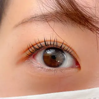 マツエク・マツパ Chamuel 三輪のネイルデザイン