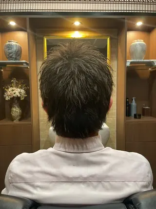 ショート ヒロ銀座バーバーショップ丸の内所属・秋山 琳太のヘアスタイル