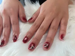 マツエク・マツパ VIVA NAIL所属・自爪を傷つけない フィルイン3500円のネイルデザイン