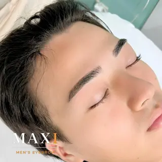 アイブロウ メンズアイブロウ MAXIの眉毛・アイブロウイメージ